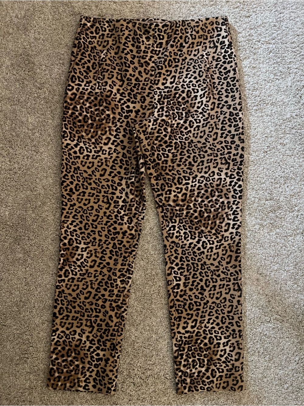 NWOT CHICOS LEOPARD ANIMAL PRINT LEGGING SLIM LEG ANKLE PANTS SZ 1/M/8